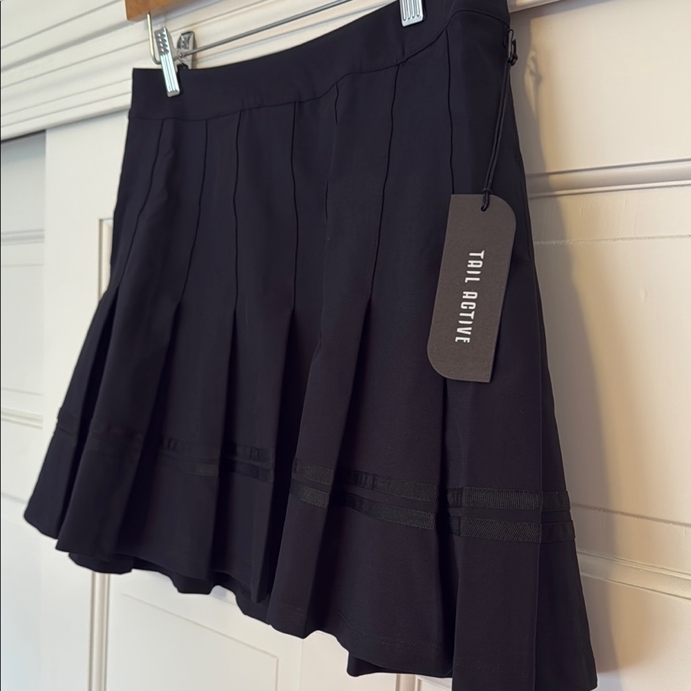 NWT Tail Active Pleated Black skirt - Picture 2 of 7